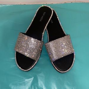 Rhinestone sandals size 10. Fit 9.5-10